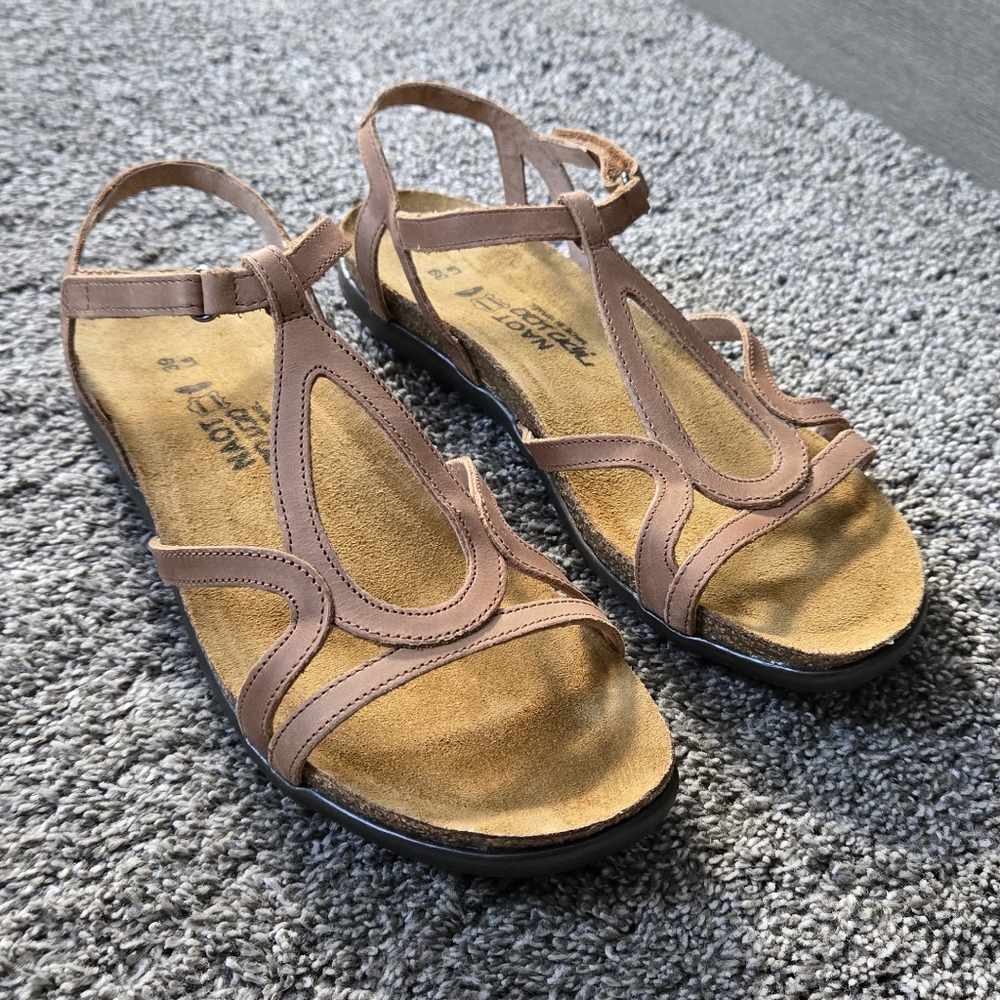 Naot Dorith Sandals NEW size EU 40